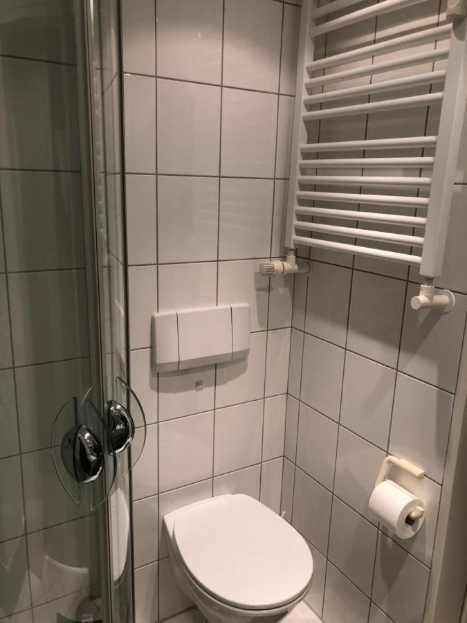 Moderne Am Yachthafen *